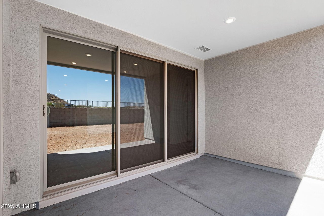 4811 W HUNTER Trail