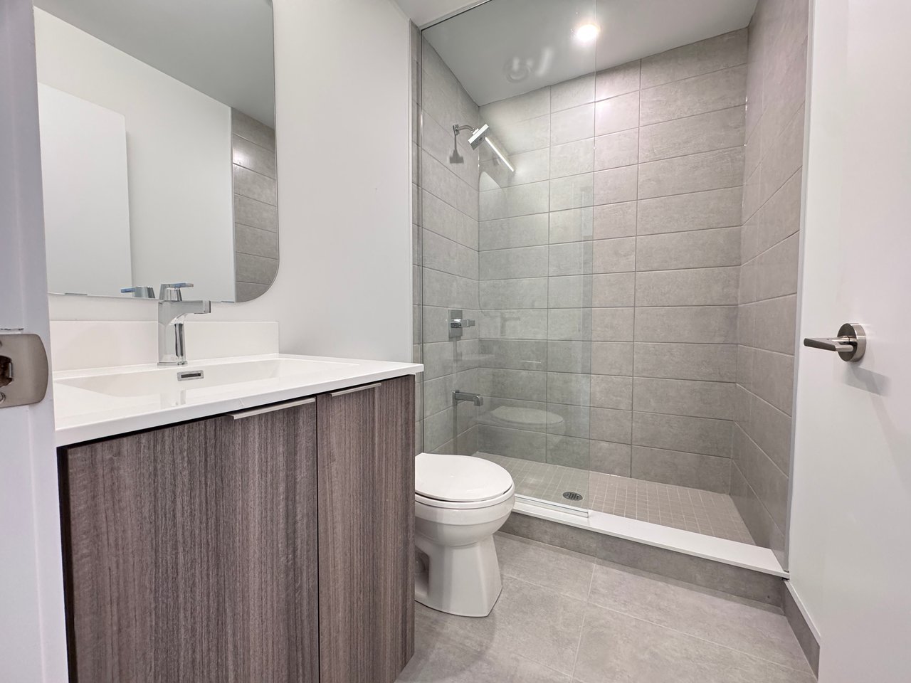 15 Richardson Street 2003, Toronto C08 Unit: 2003