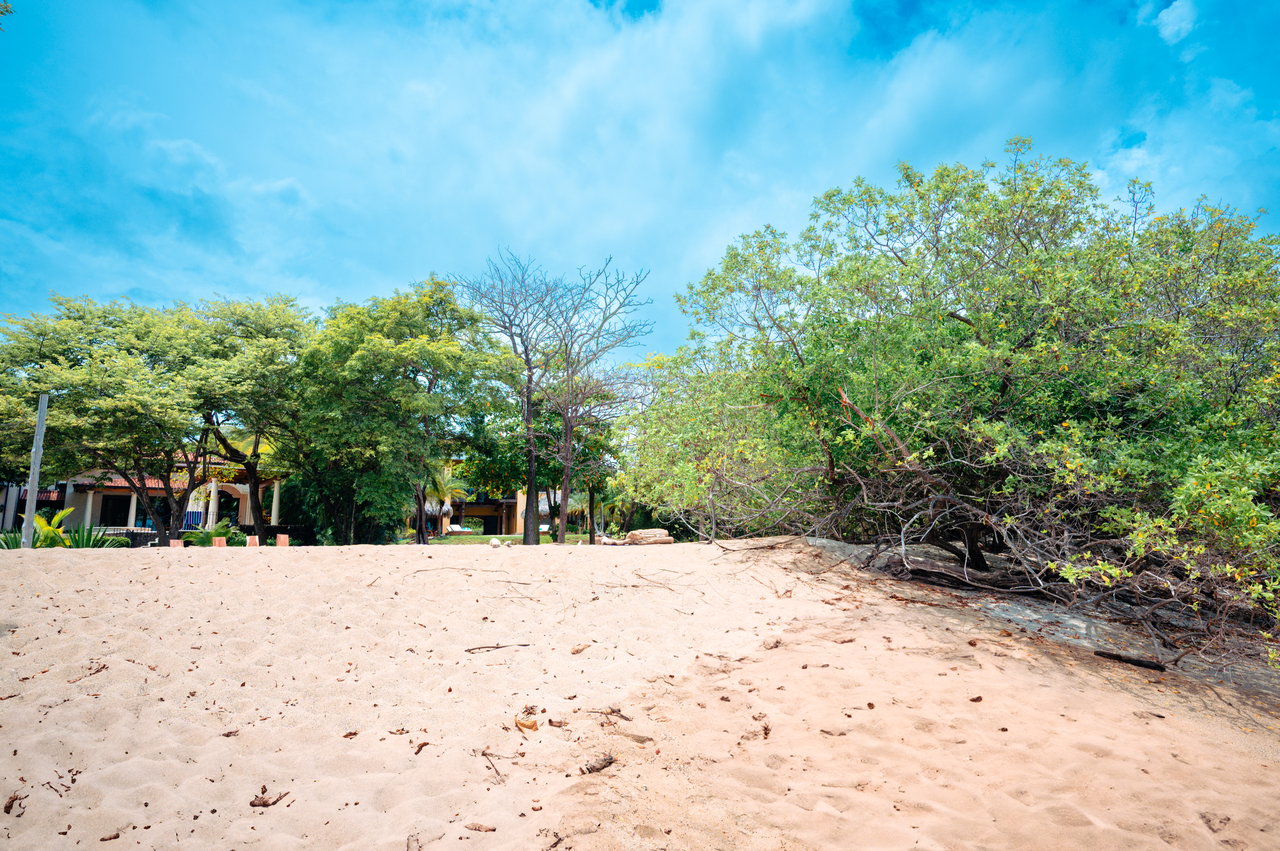 Casa Neptuno Beachfront Home  - Hacienda Pinilla