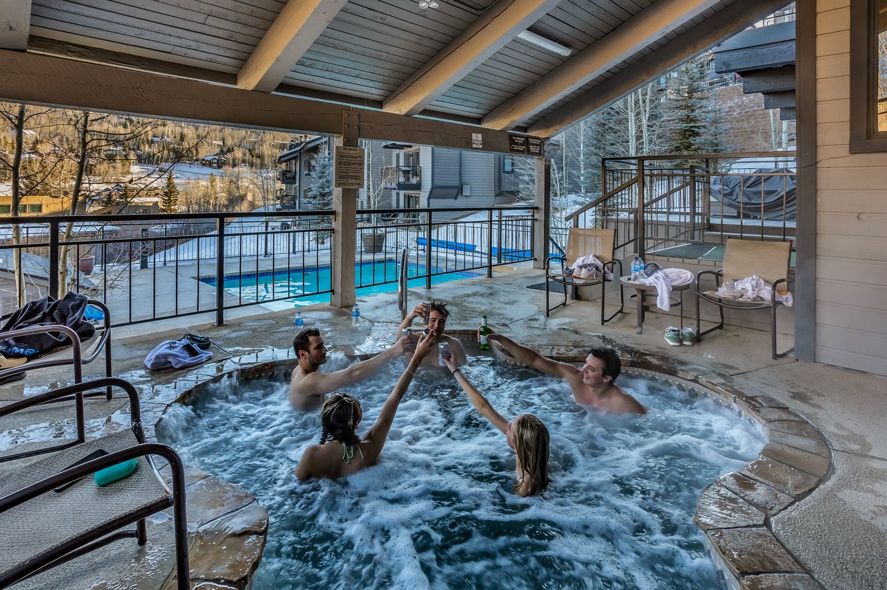 Modern Elegance Meets Mountain Comfort