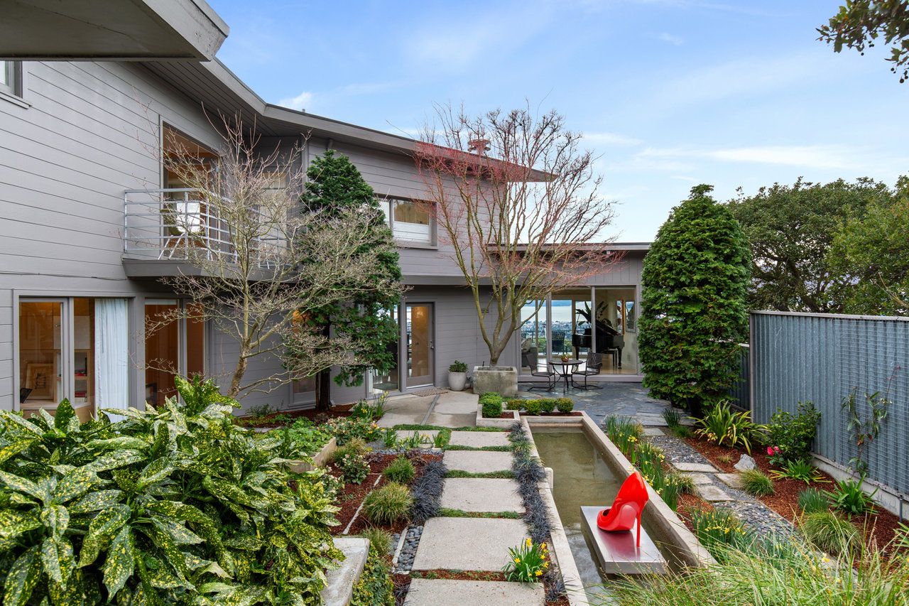 Mid Century Modern in the Claremont Hills