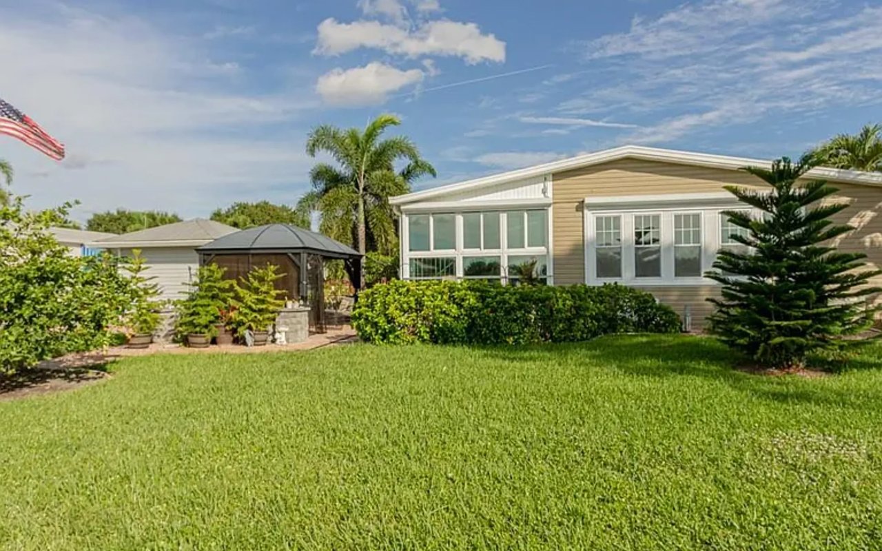 5832 Brightwood Dr