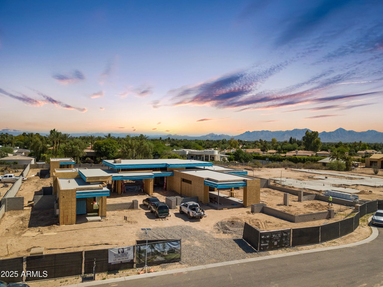 6126 E MAVERICK RD