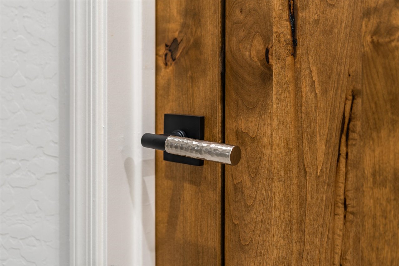 11115 E WINCHCOMB Drive, Scottsdale