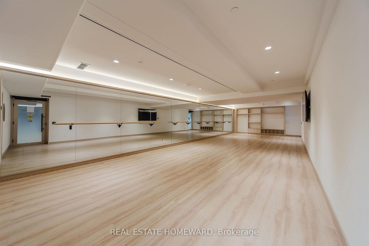 PENTHOUSE BY THE BEACHES 