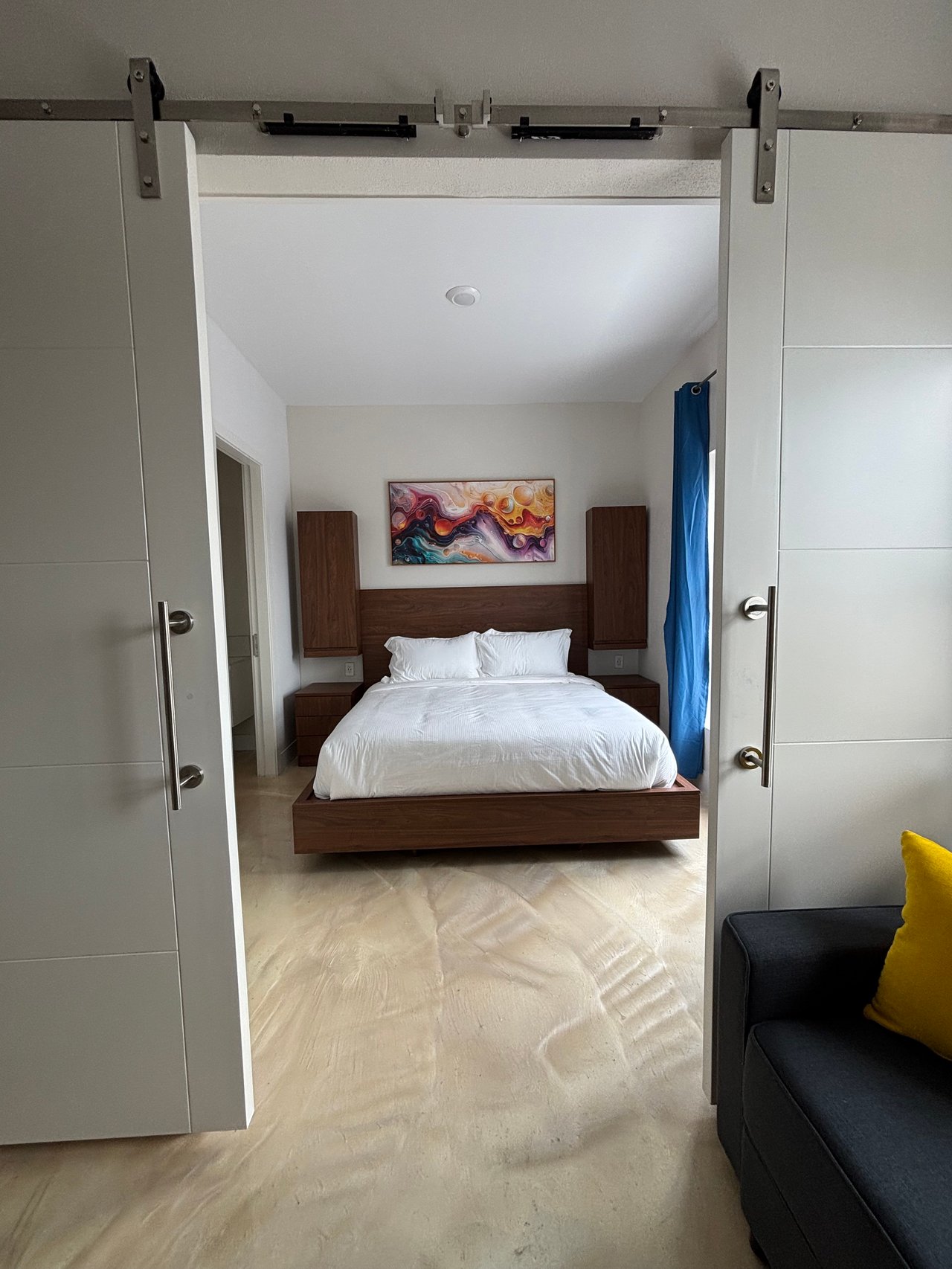 STUDIO ONE WEST | 1 BEDROOM