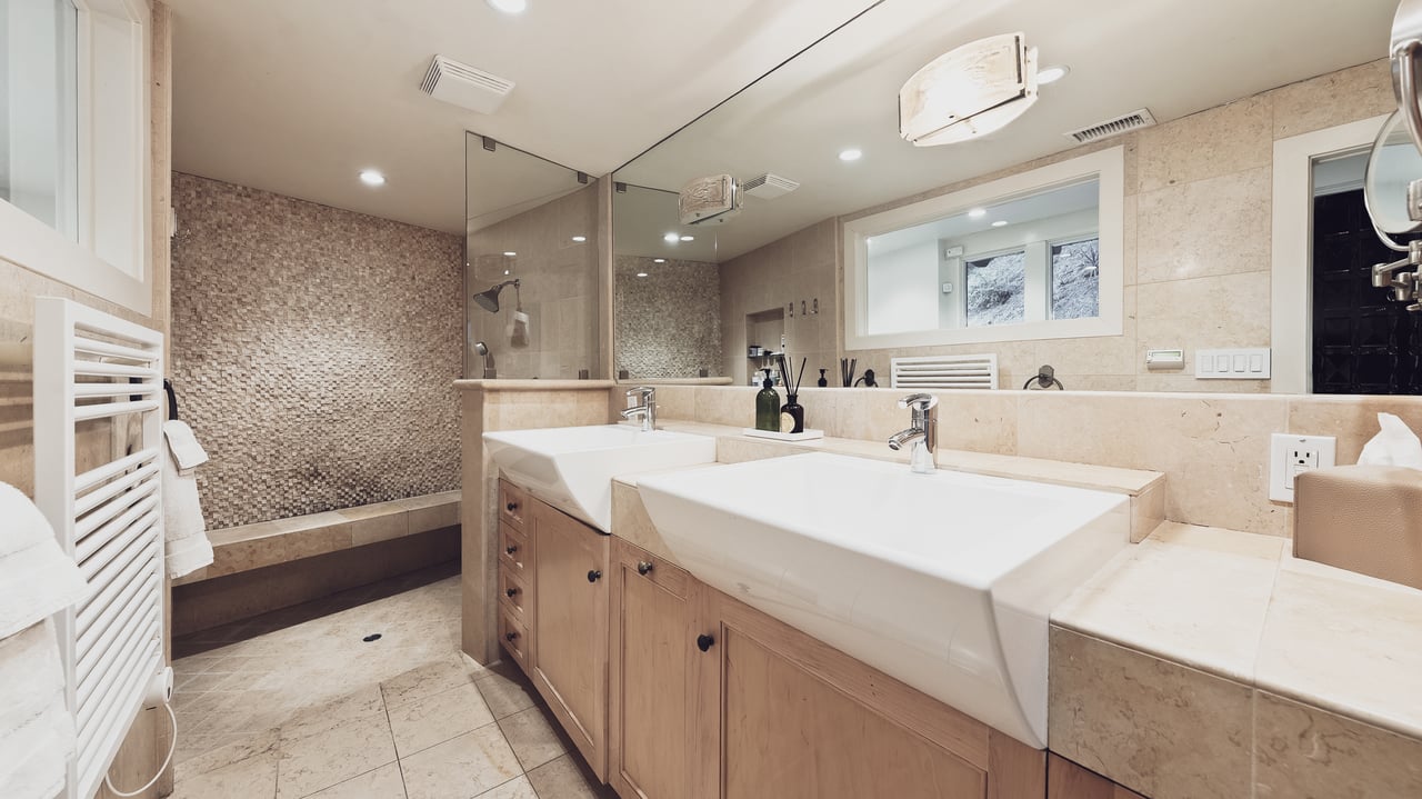 3440 Mandeville Canyon Rd, Brentwood 