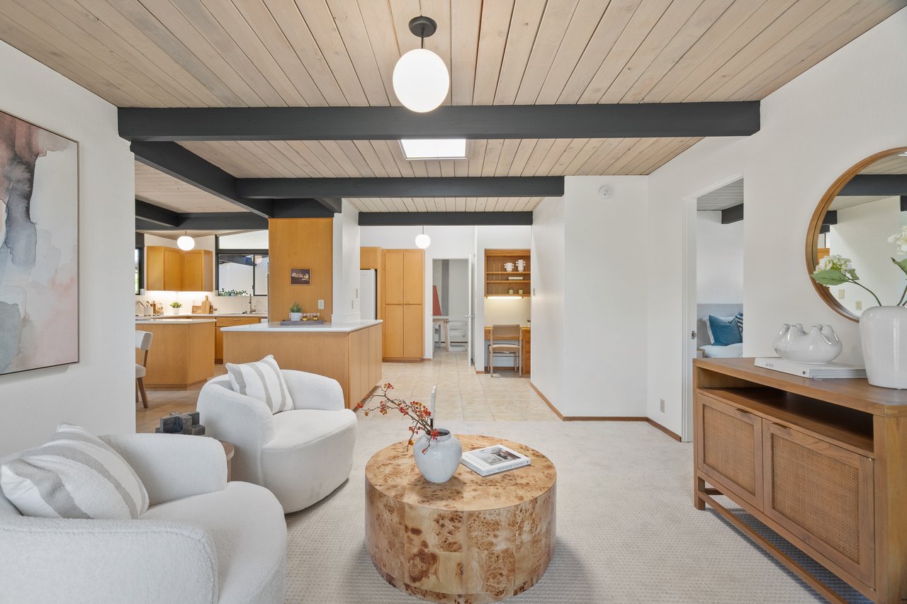 807 Blanchard WAY