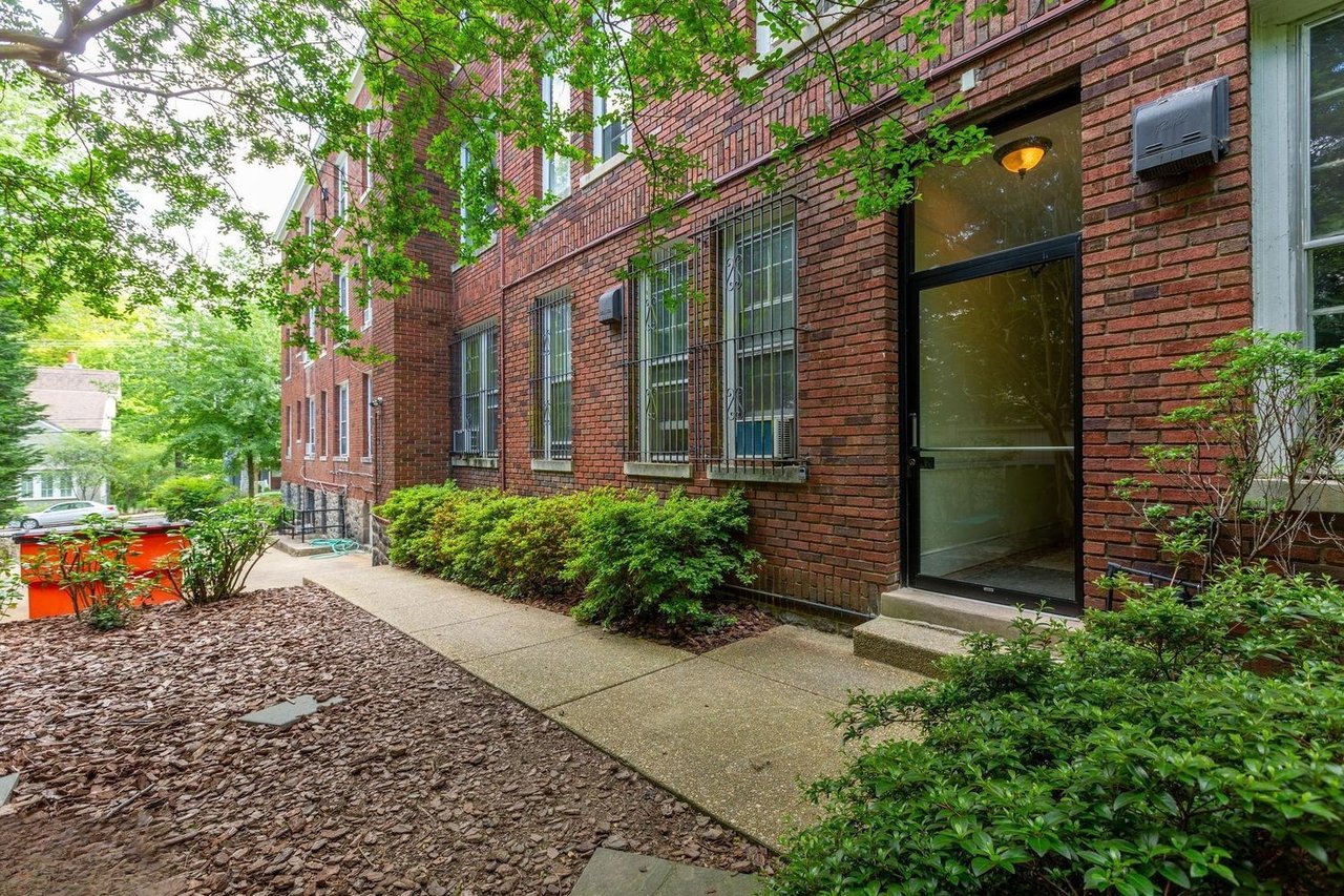 3039 Macomb St NW, Unit 18