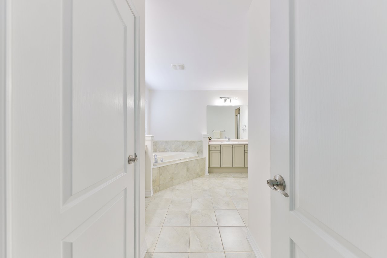 317 Nautical Boulevard, Oakville
