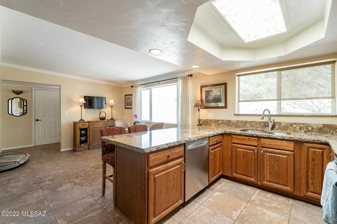 1445 W Cool Dr