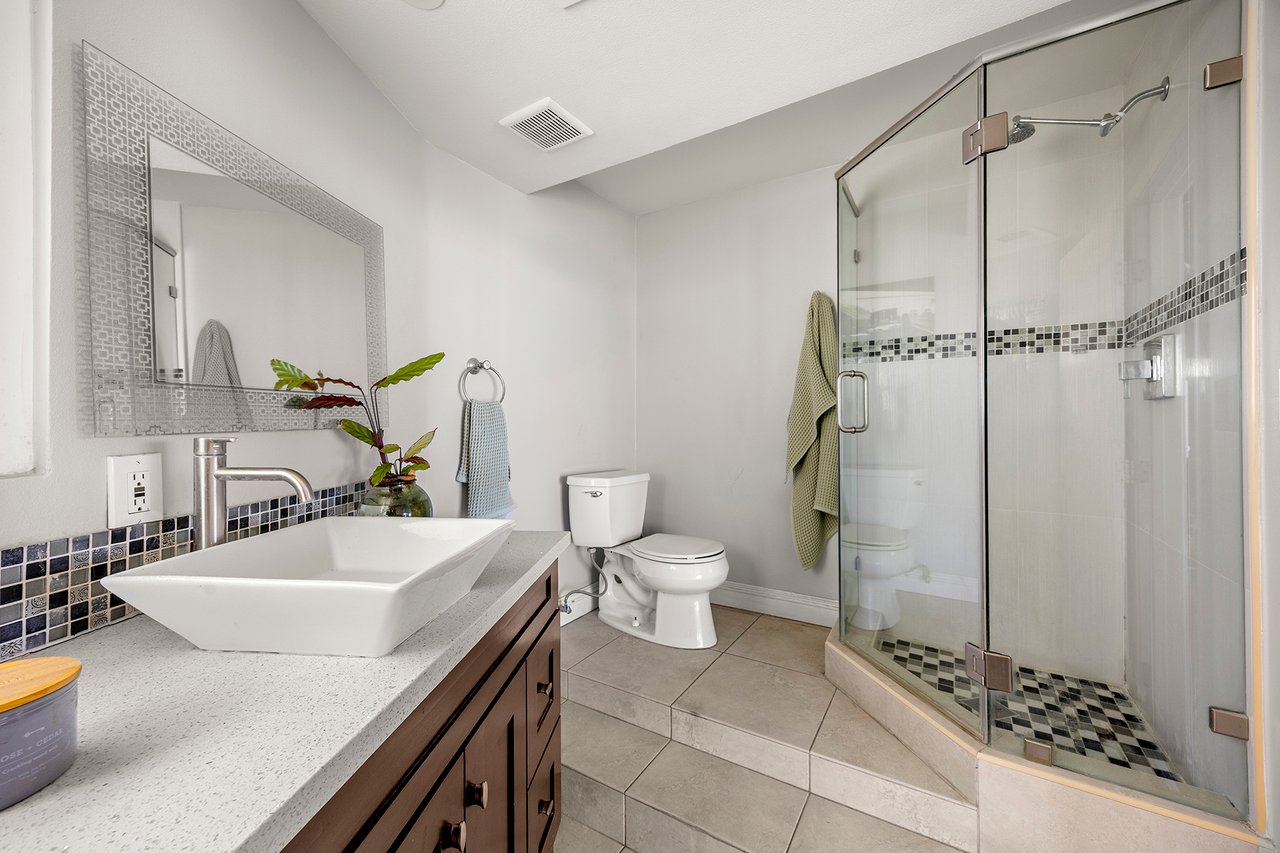 MIDCENTURY MODERN PENTHOUSE WEST for Sale in Santa Ana