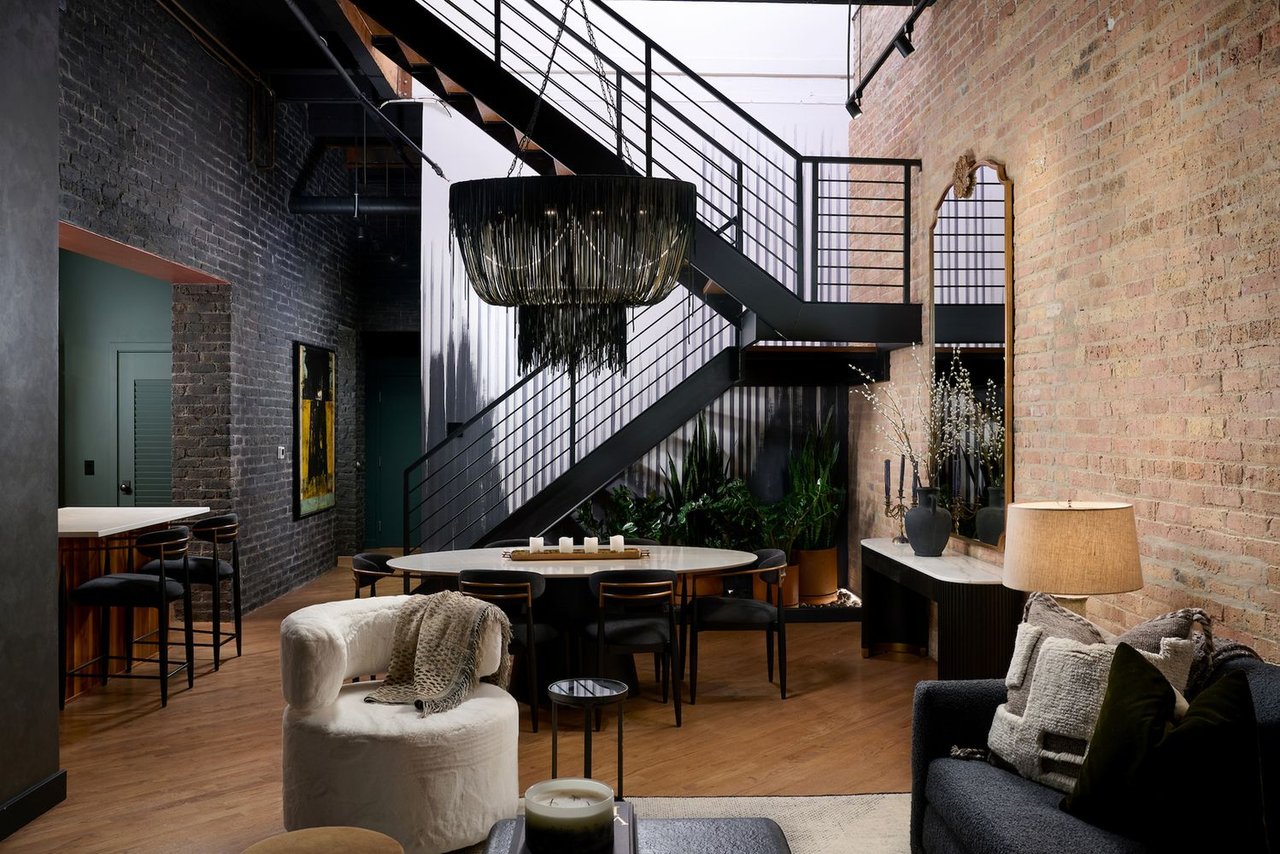 550 N Kingsbury St Unit: 603
