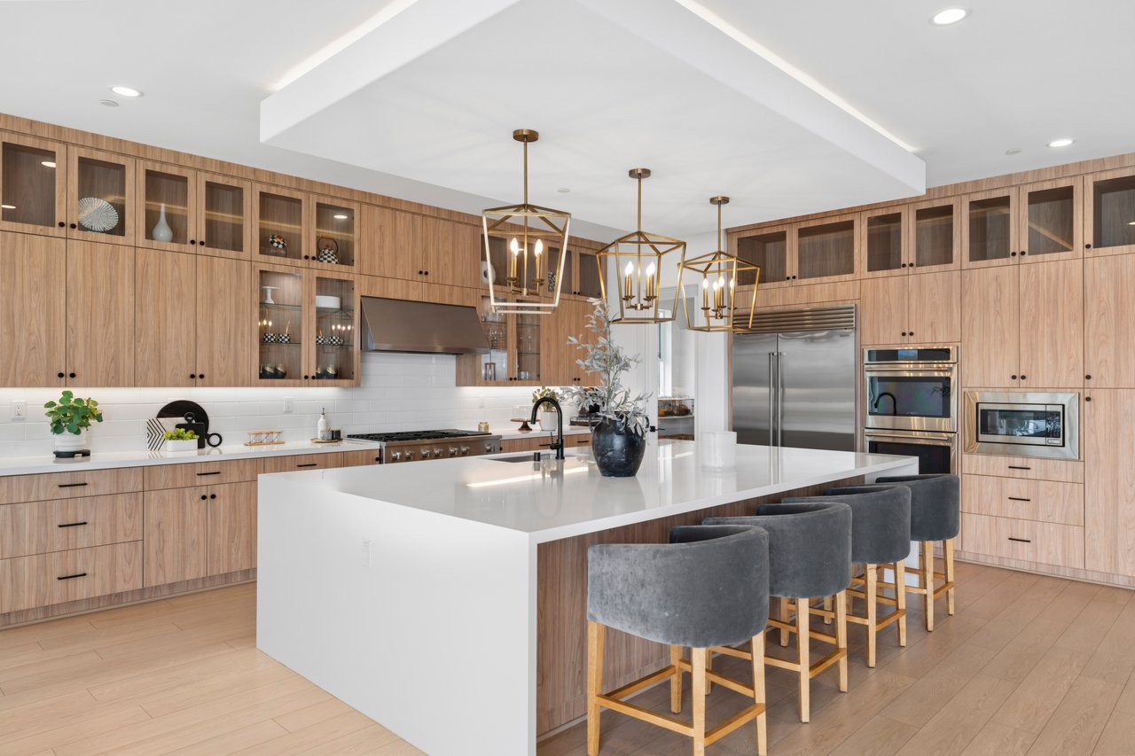 18411 Boulder Bluff