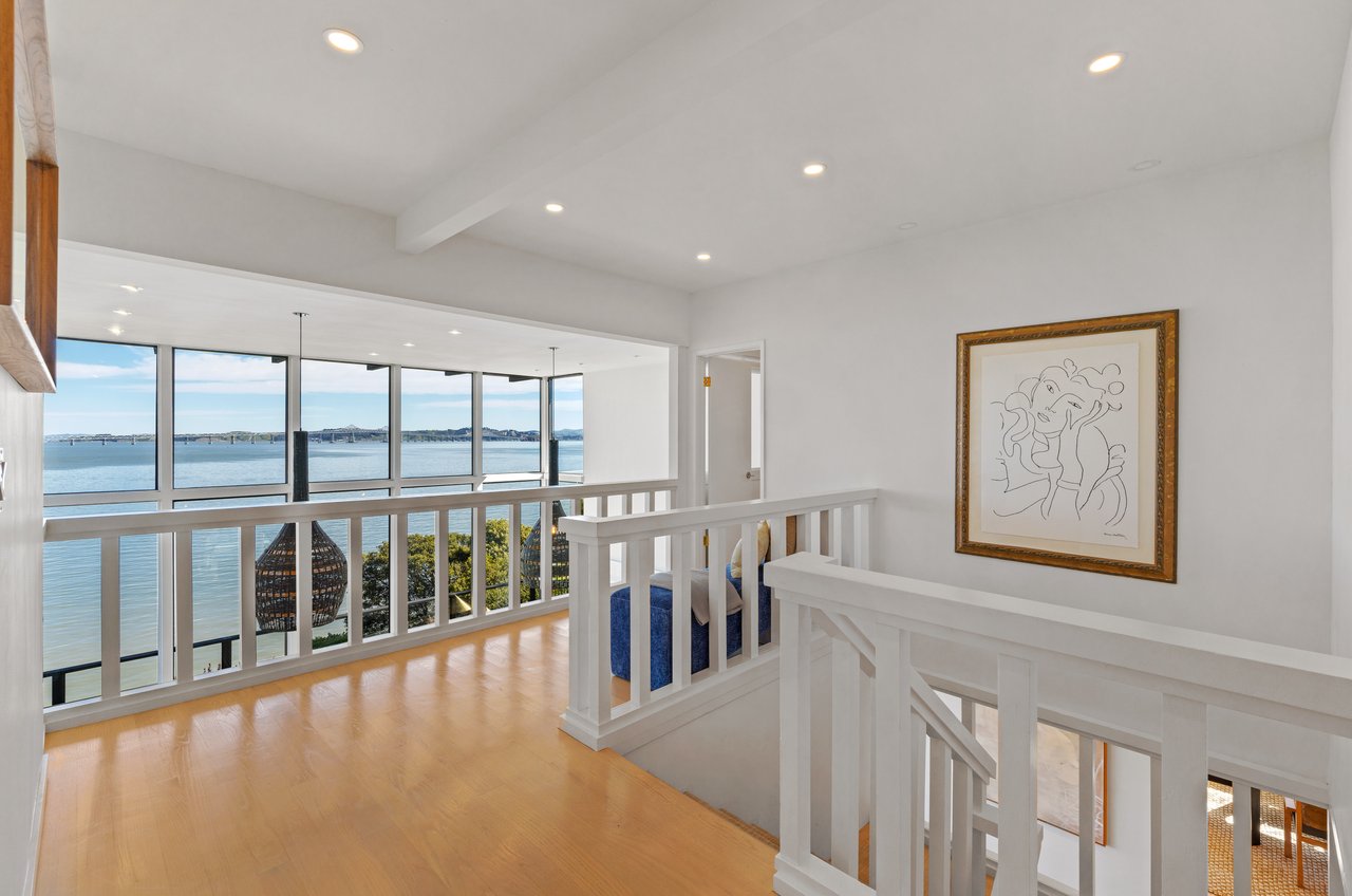 Gated View Residence on the Water