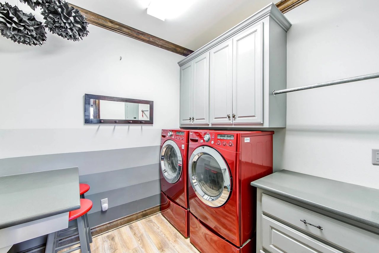 187 Trout Ct