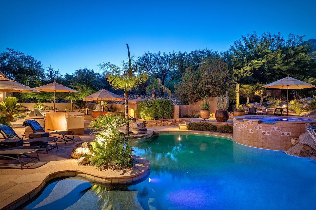 Incomparable Private Estate Home 