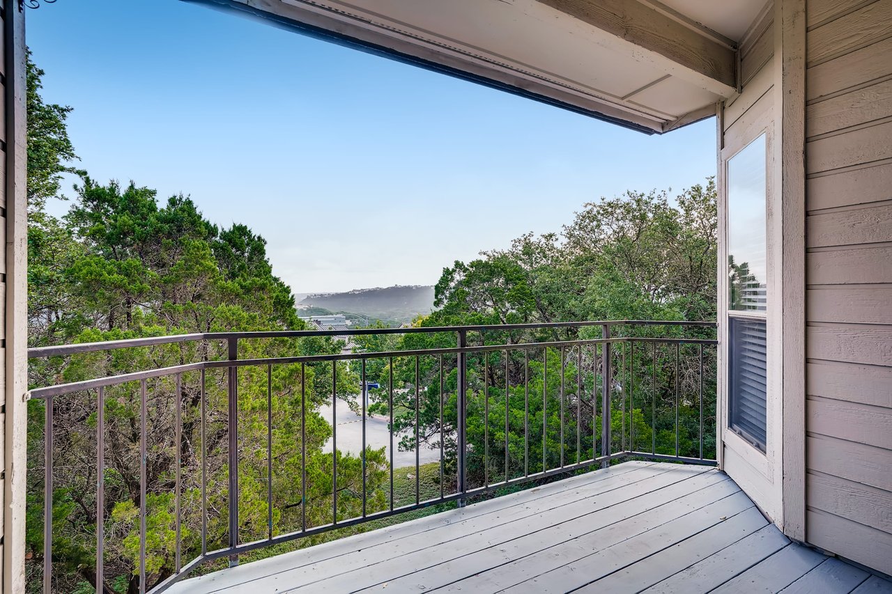 6000 Shepherd Mountain Cove 2107
