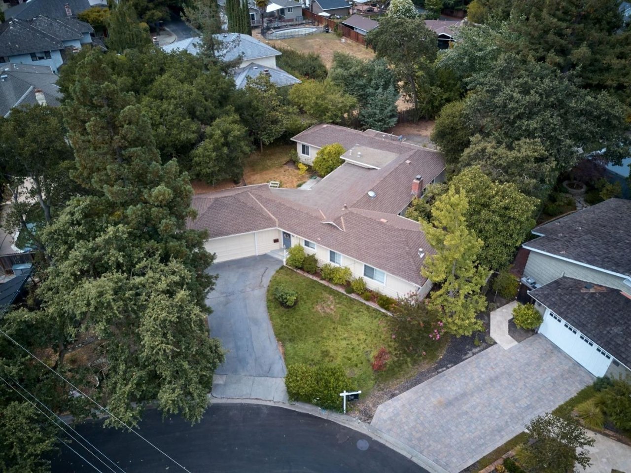 2 Sequoia Way Redwood City