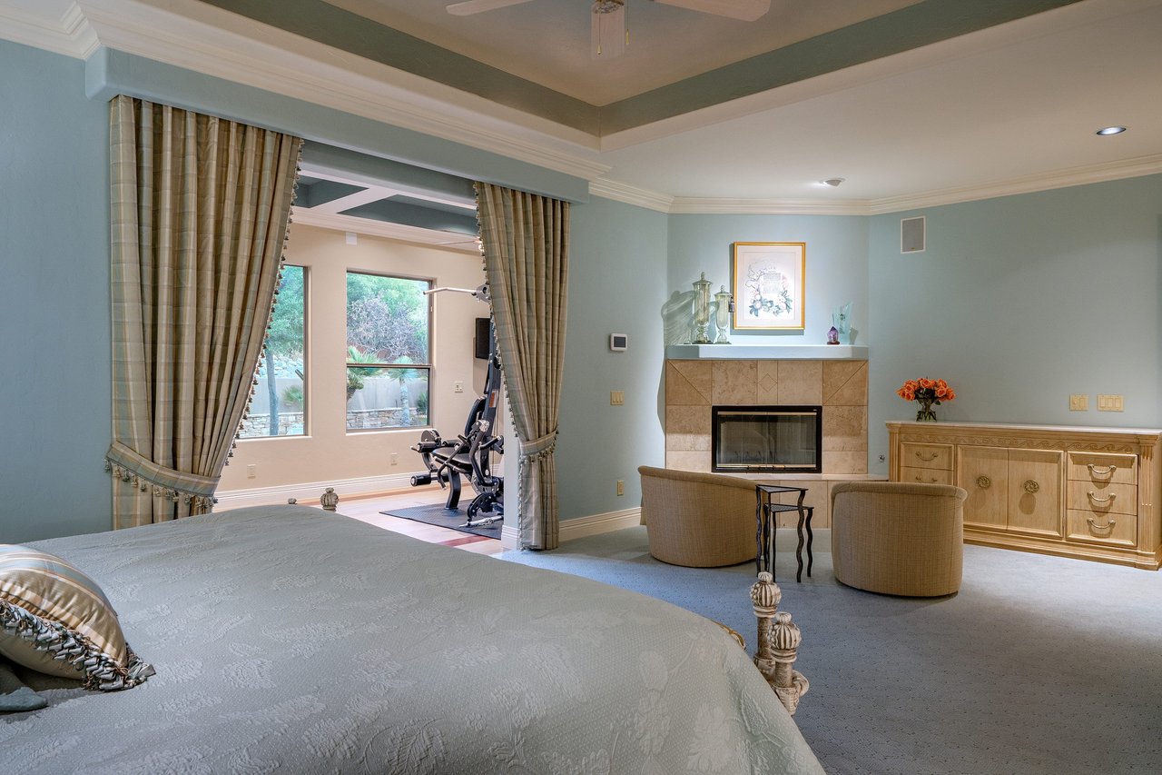 Incomparable Private Estate Home 