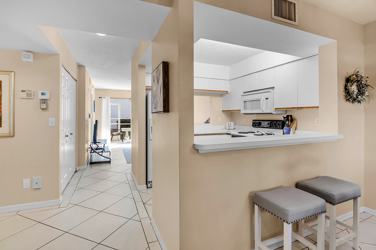 113 Wading Bird CIR # 105 Unit: W-105