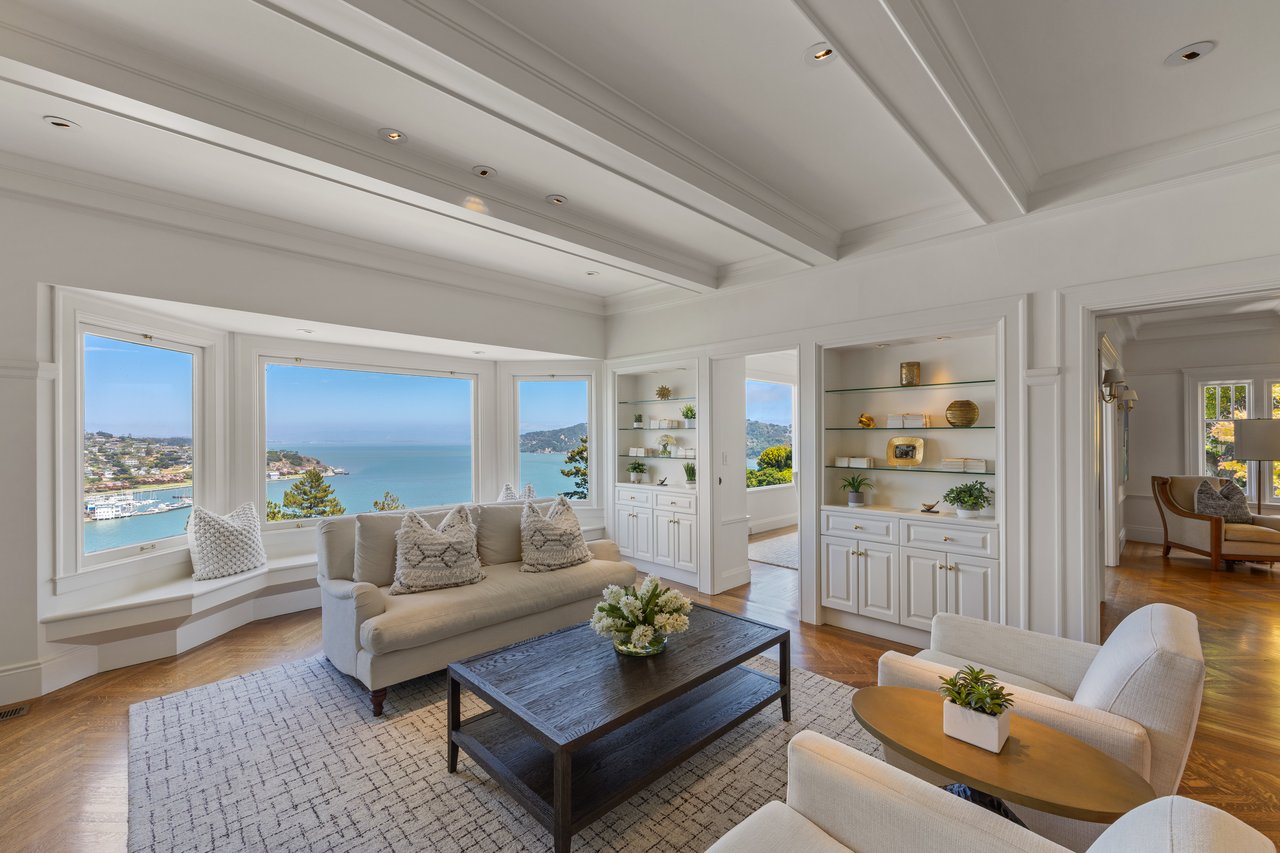 Iconic Belvedere View Estate