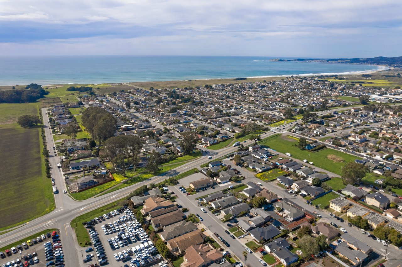 Magnolia Street, Half Moon Bay