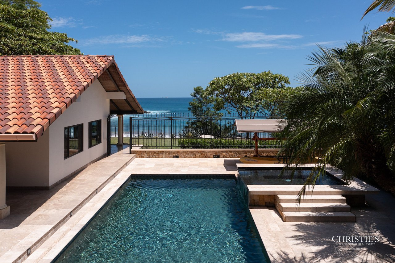 Casa Playa Bonita | Beachfront Luxury Estate in Playa Flamingo