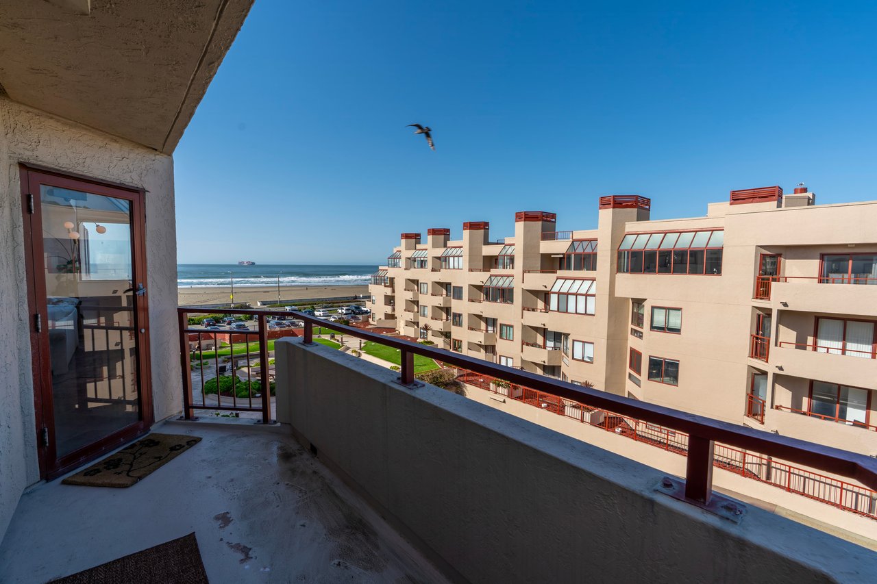 855 La Playa Street, #457