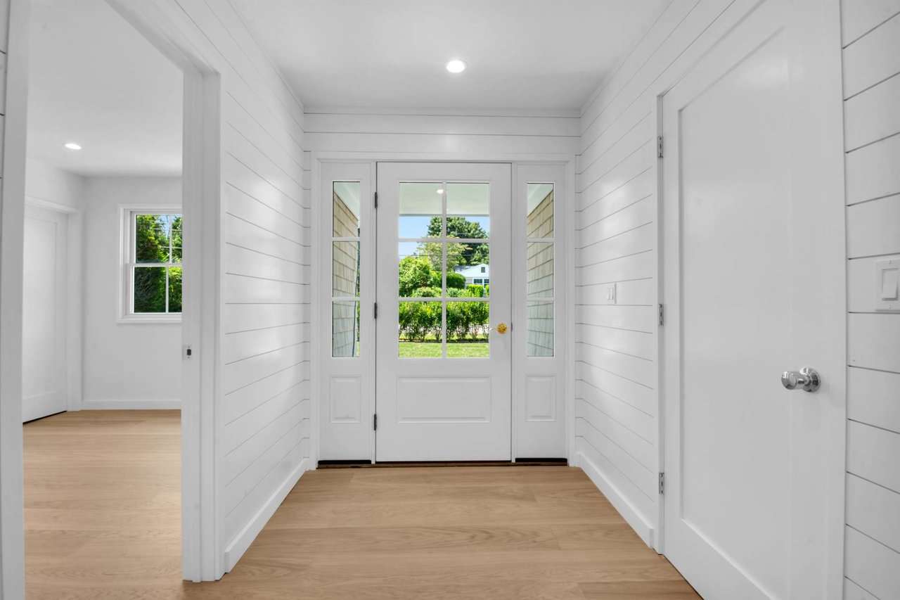 24 Windermere Dr