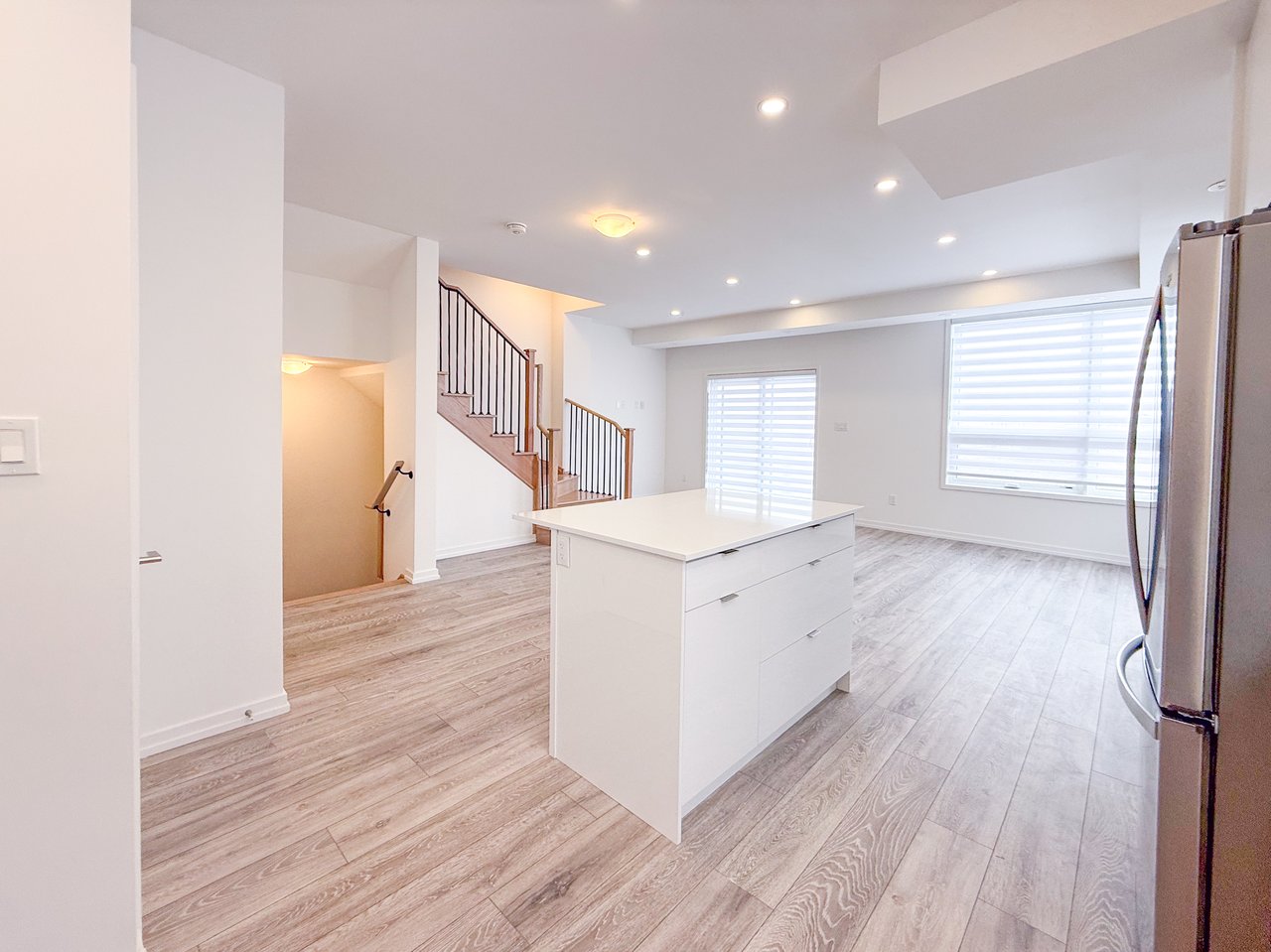 16 Lytham Green Circle