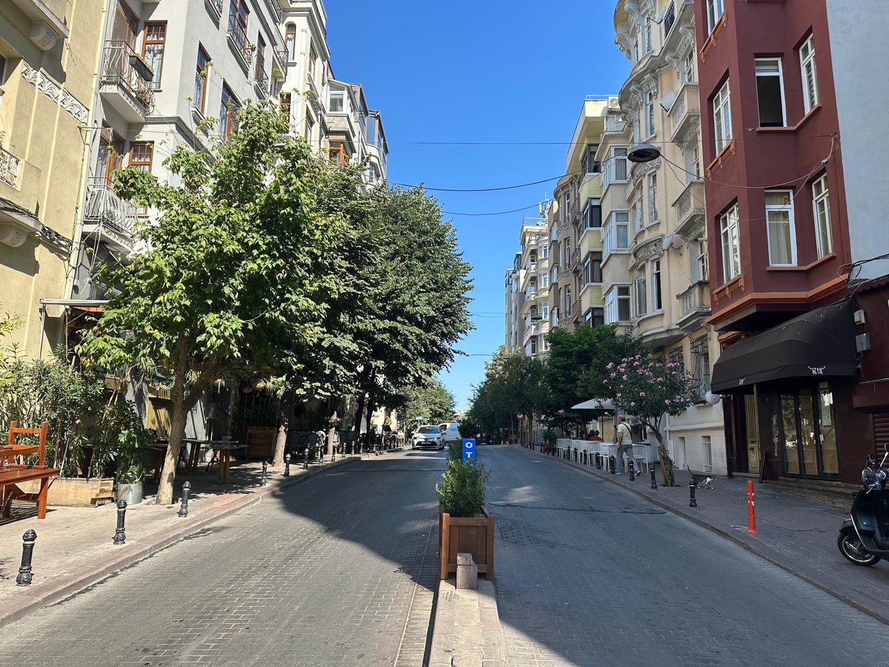 A 3+2 Cihangir flat in a Historical Apartment in Istanbul