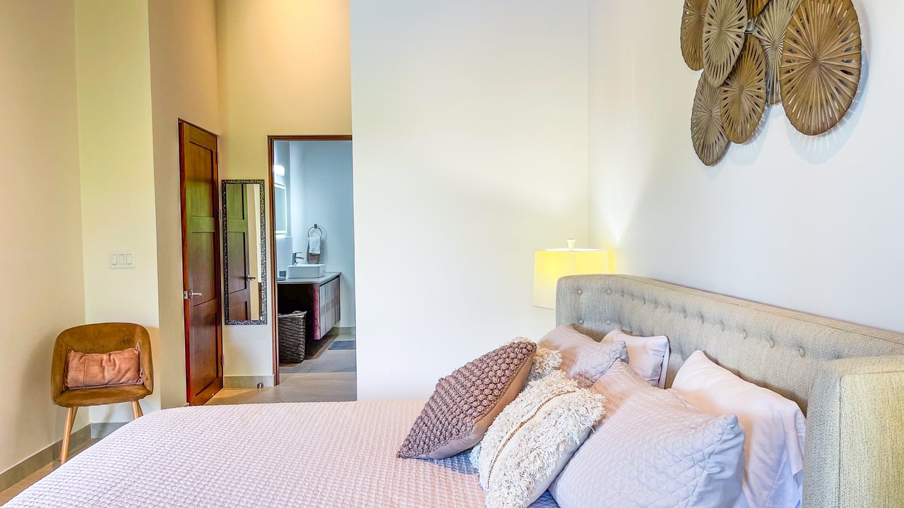 Gorgeous 2 Bedroom Villa with Mountain View