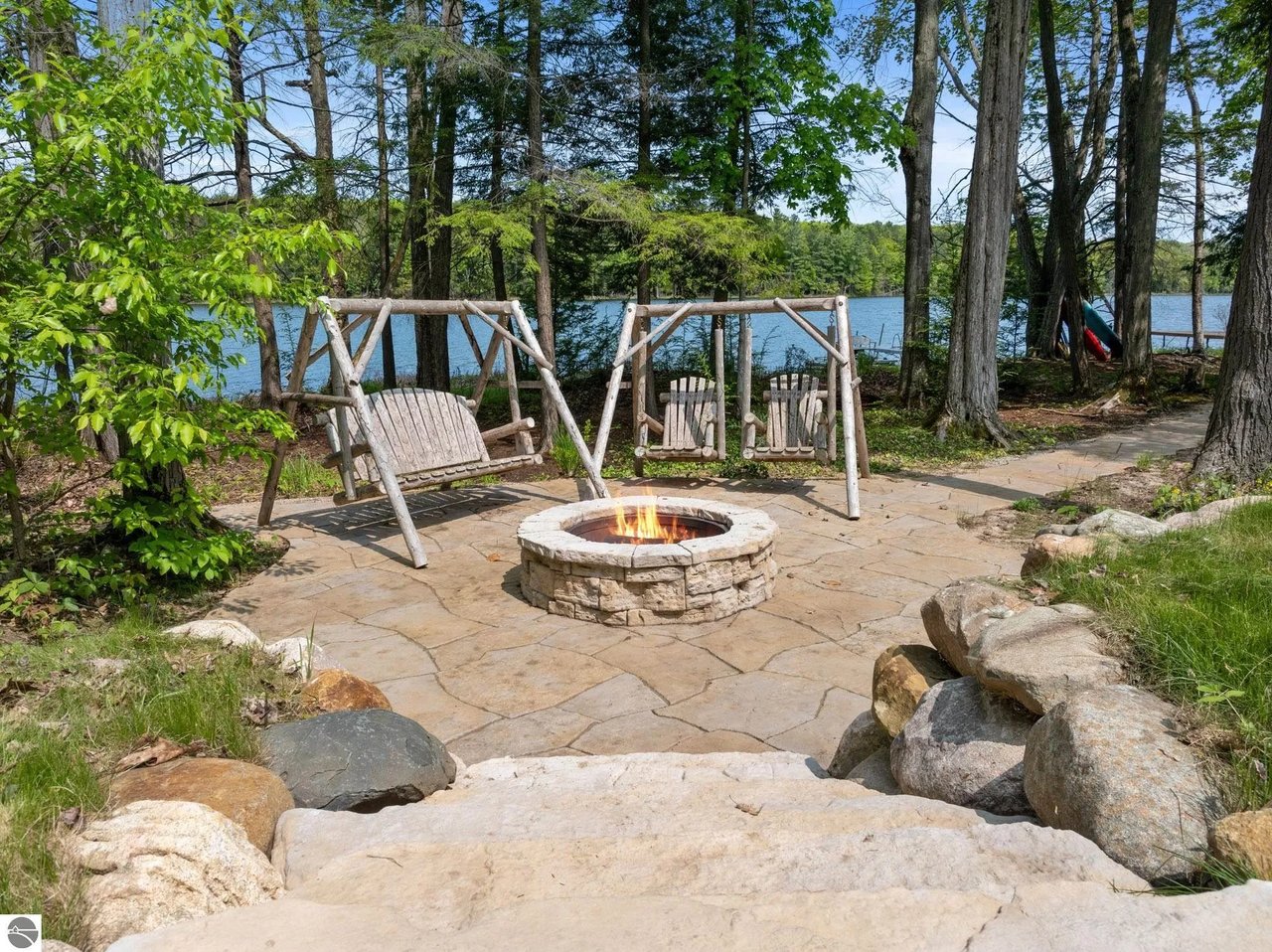 7105 SE Torch Lake Dr
