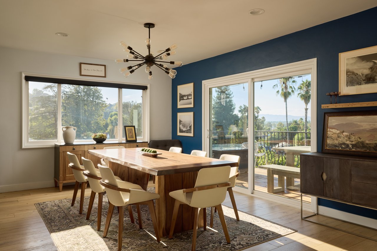 3964 Fredonia Dr, Sunset Strip