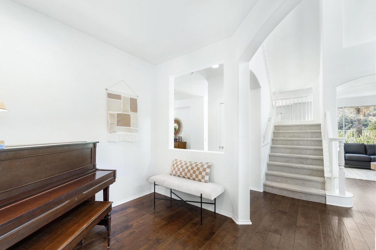 3098 Espana Ln
