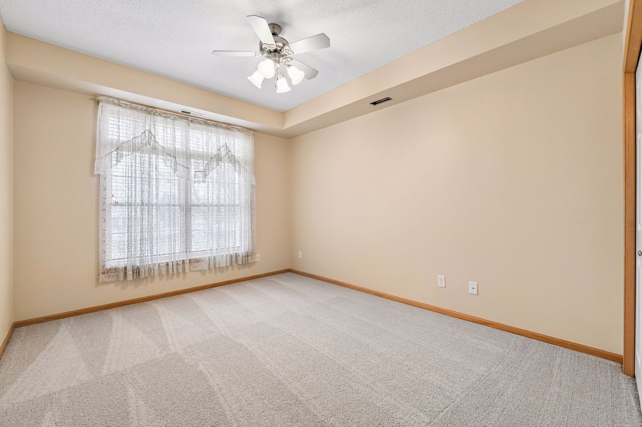 2150 Old School Rd #252, Mound