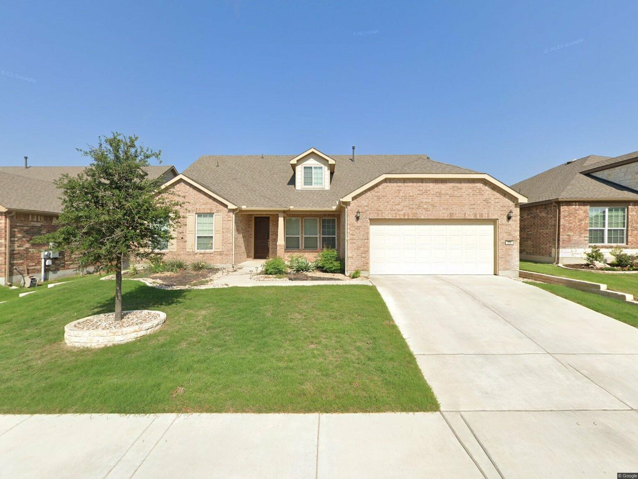 806 Holiday Creek Ln