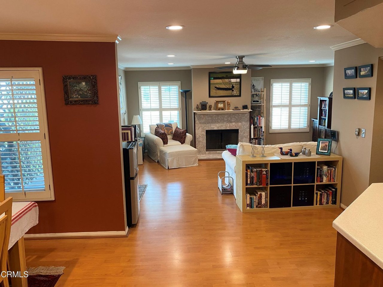 1616 Granville Ave, Unit 205