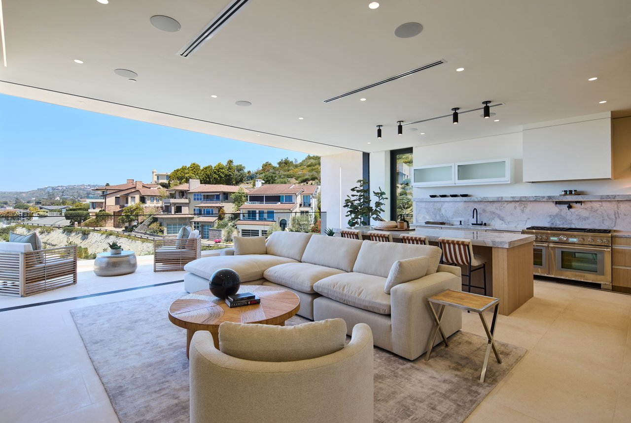 840 Gainsborough Drive