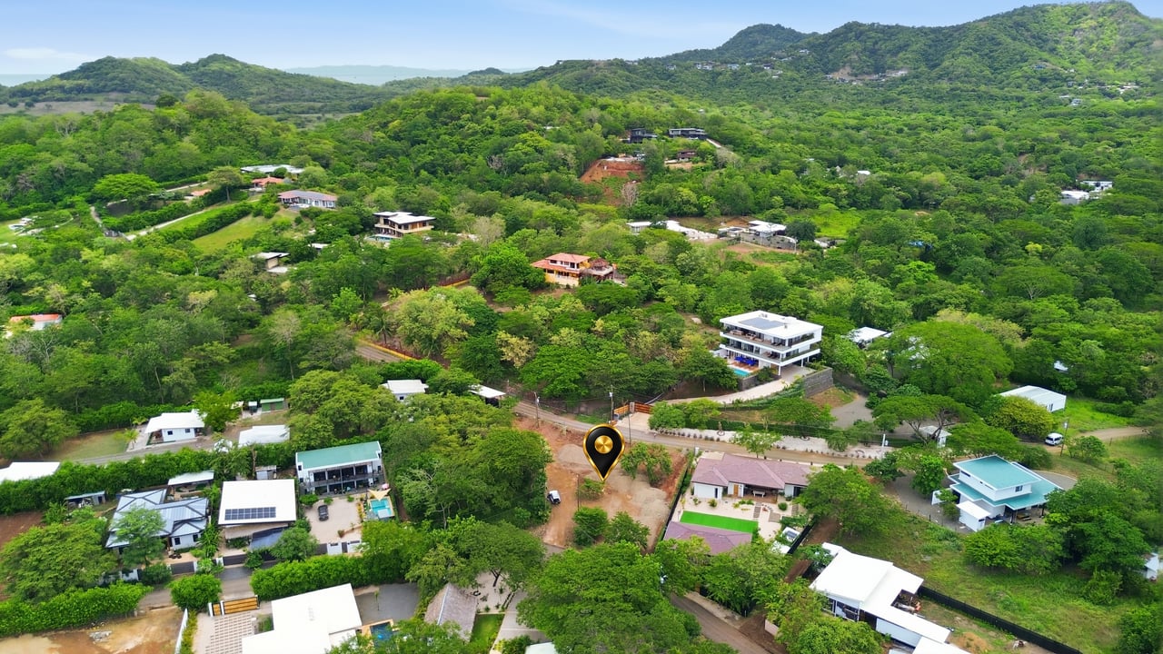 1,592 m2 Lot with Water - Ready to Build! - Playa Grande 