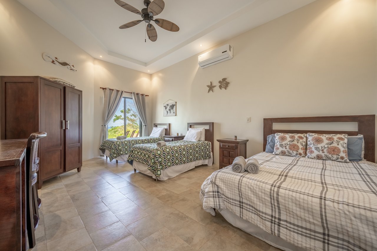 Casa de la Promesa, Vistas de Flamingo , Playa Potrero, Guanacaste
