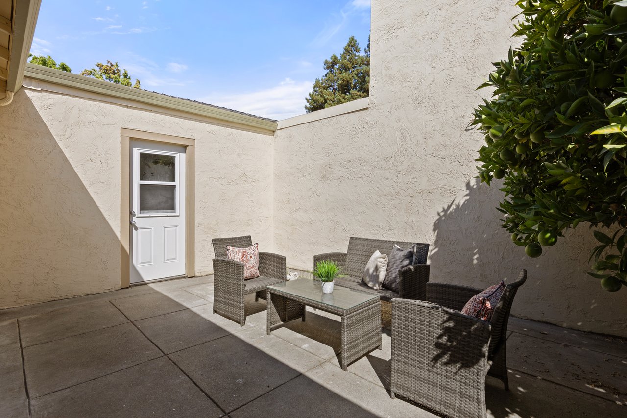 735 Winstead Terrace