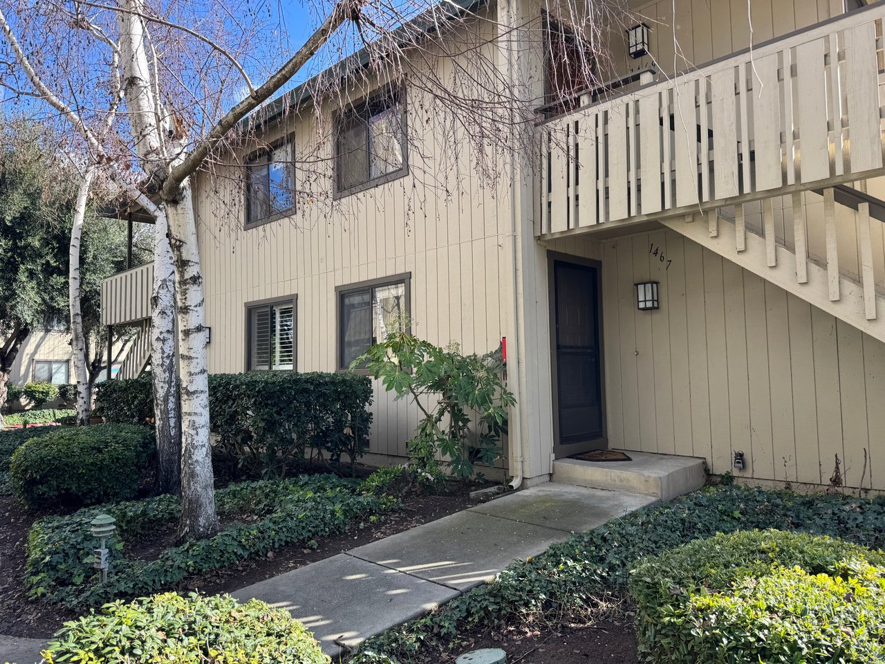 1467 Alma Loop
