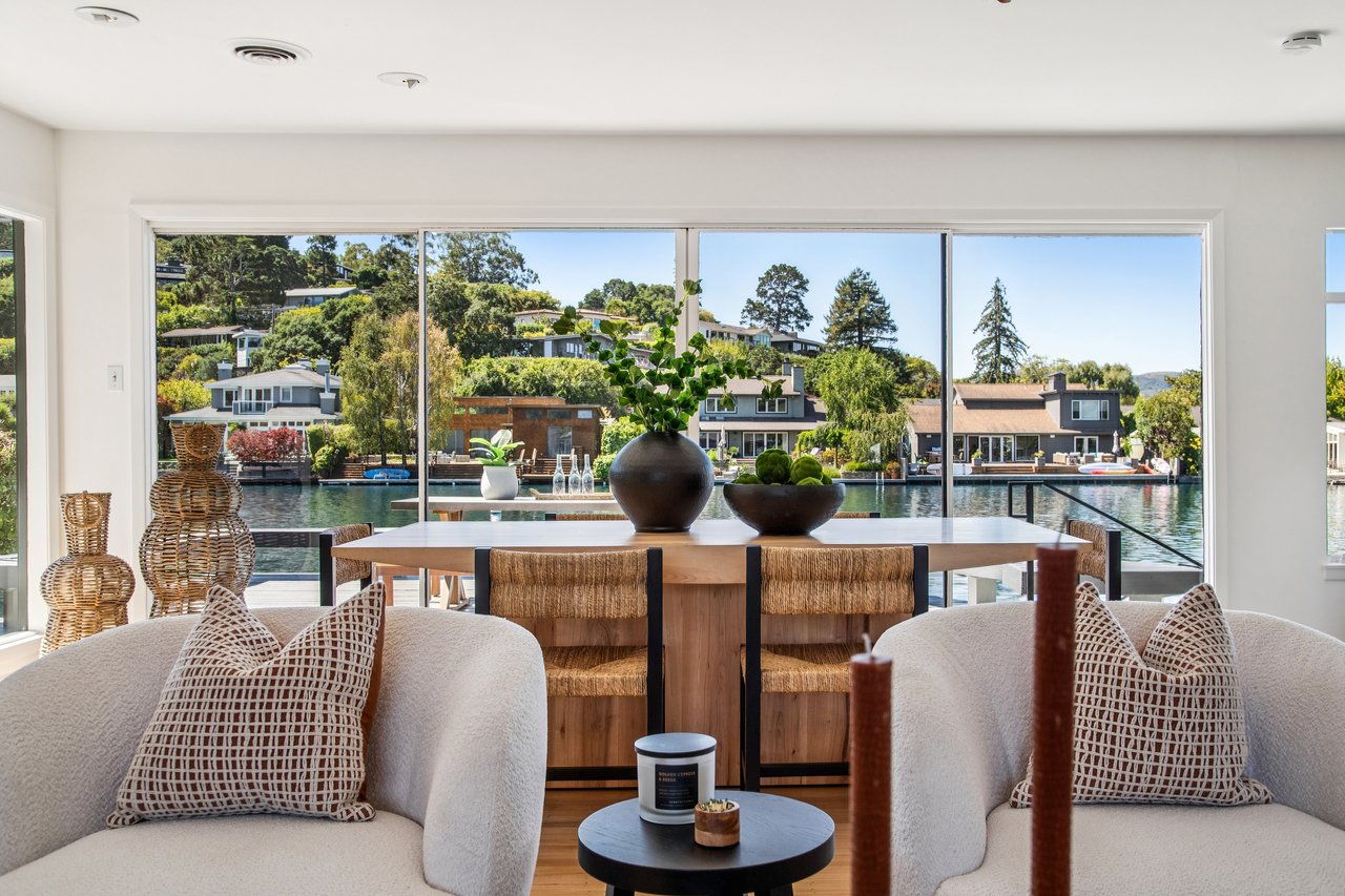 Single Level Living on the Belvedere Lagoon