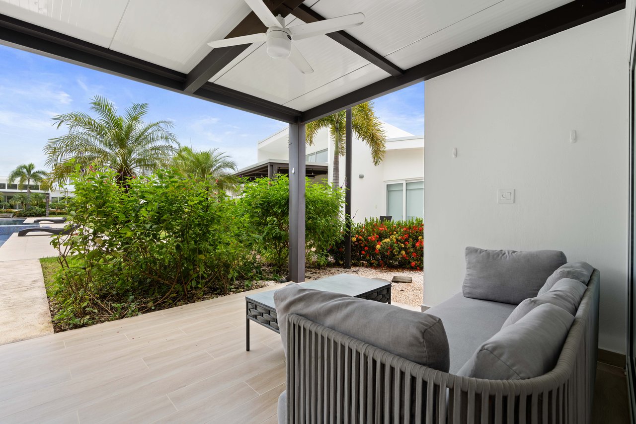 Enclave B5 | Modern 3-Bedroom Villa in Gated Community Near Avellanas Beach