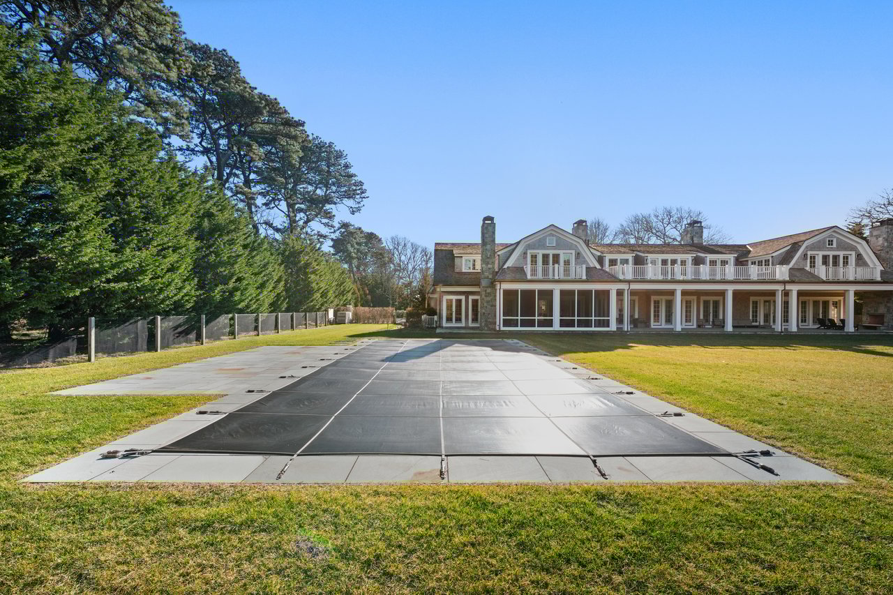 Stunning Residential Estate in Osterville 