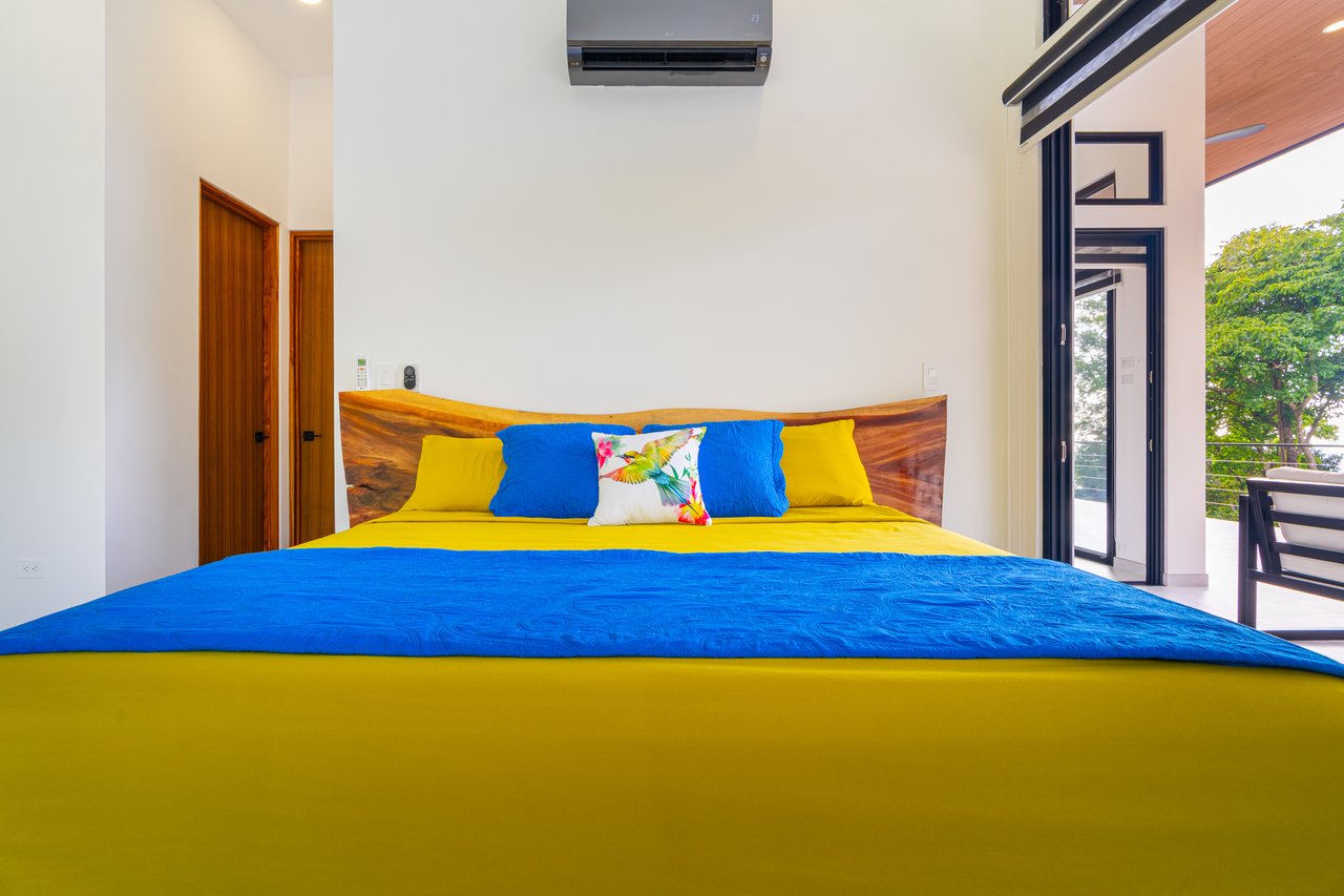 Luxury 4-Bed Home with Ocean & Jungle Views in Ojochal