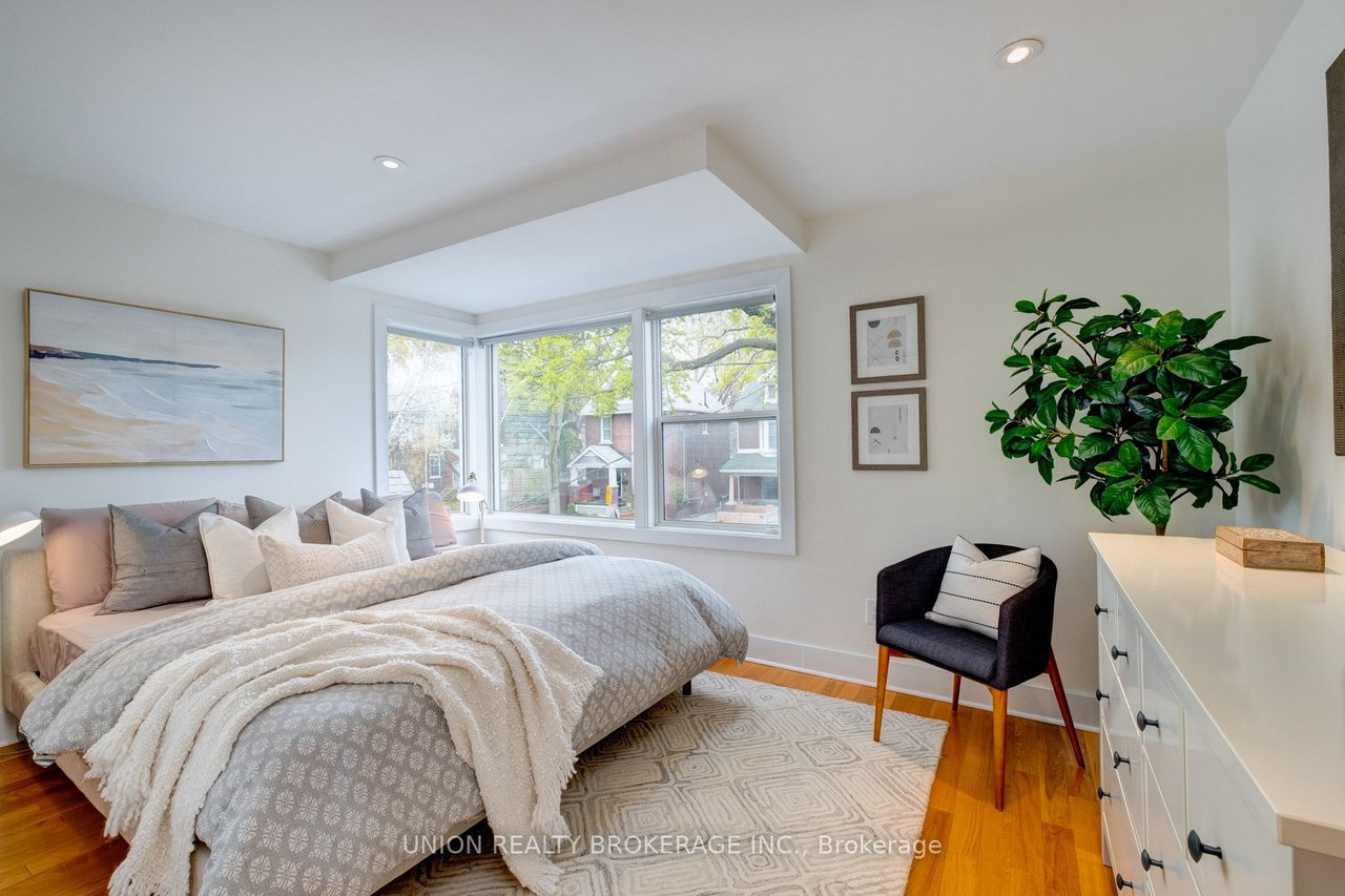 34 Bushell Ave