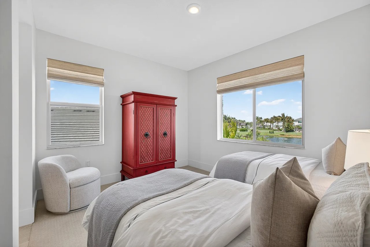 12249 Waterstone Cir